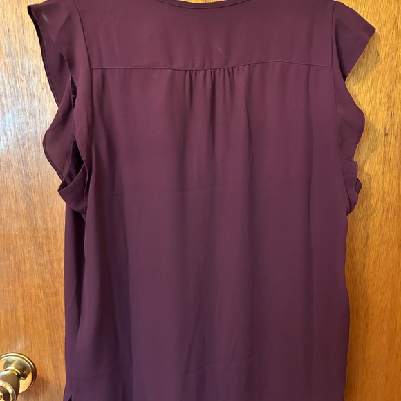 Reitmans short sleeve eggplant pleated blouse - Picture 3 of 4